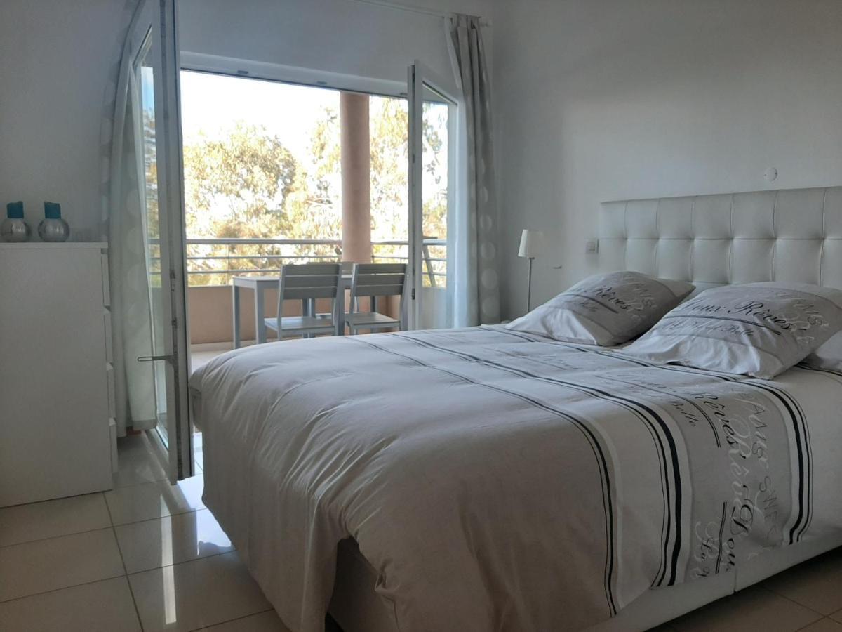 Front Beach Apartment - Quinta Da Barracuda Albufeira Exterior foto
